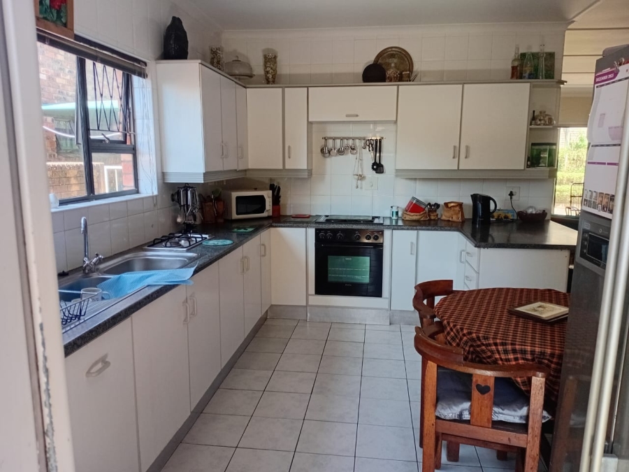 To Let 3 Bedroom Property for Rent in Blue Bend Eastern Cape